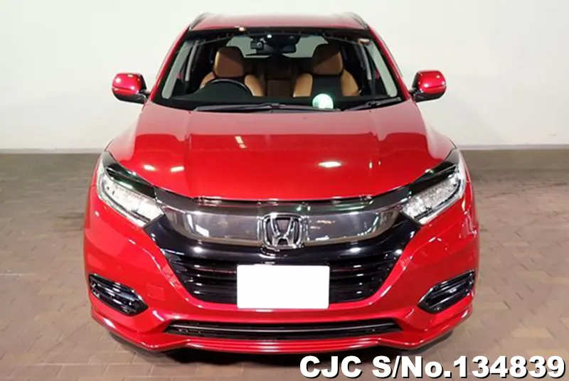 Honda Vezel in Red for Sale Image 3