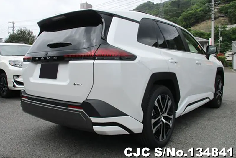 Toyota Rav4 in White for Sale Image 2