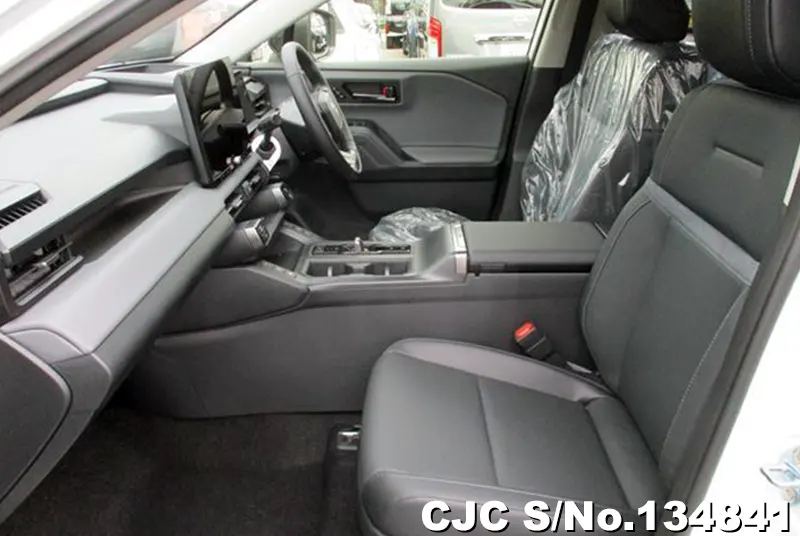 Toyota Rav4 in White for Sale Image 9