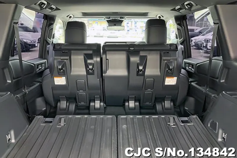 Toyota Land Cruiser 250 in White for Sale Image 8