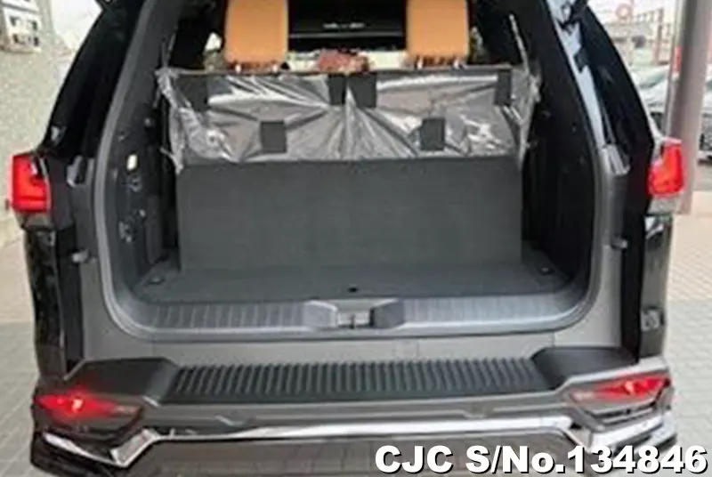 Lexus LX 600 in Black for Sale Image 4