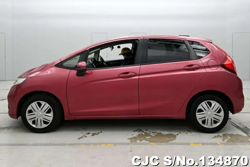 Honda Fit in Pink for Sale Image 7