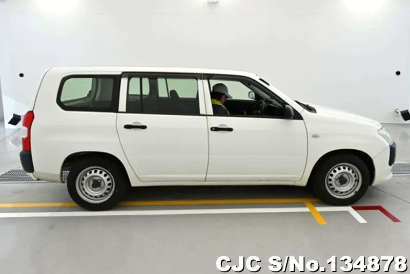 Toyota Probox in White for Sale Image 6