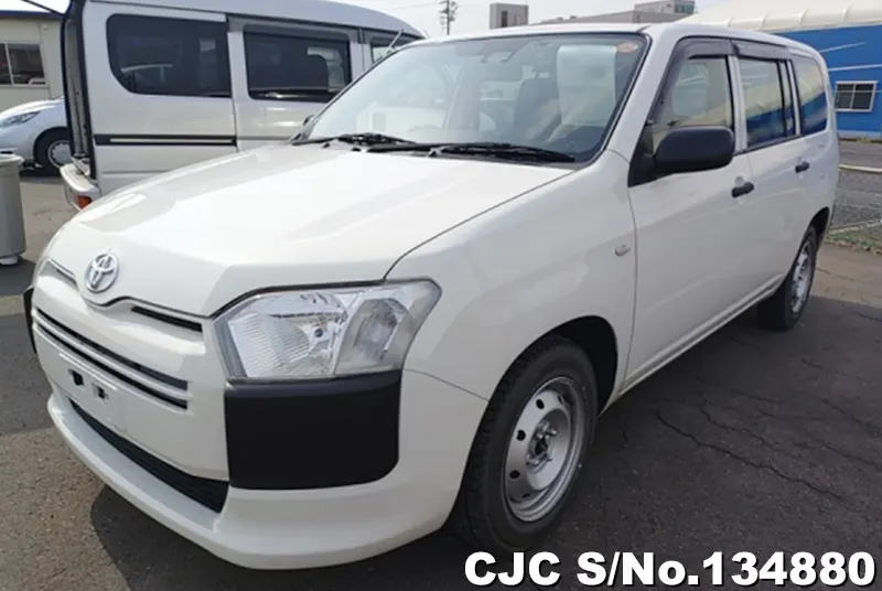 Toyota Probox in White for Sale Image 3