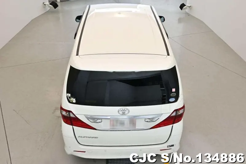 Toyota Alphard in White for Sale Image 5