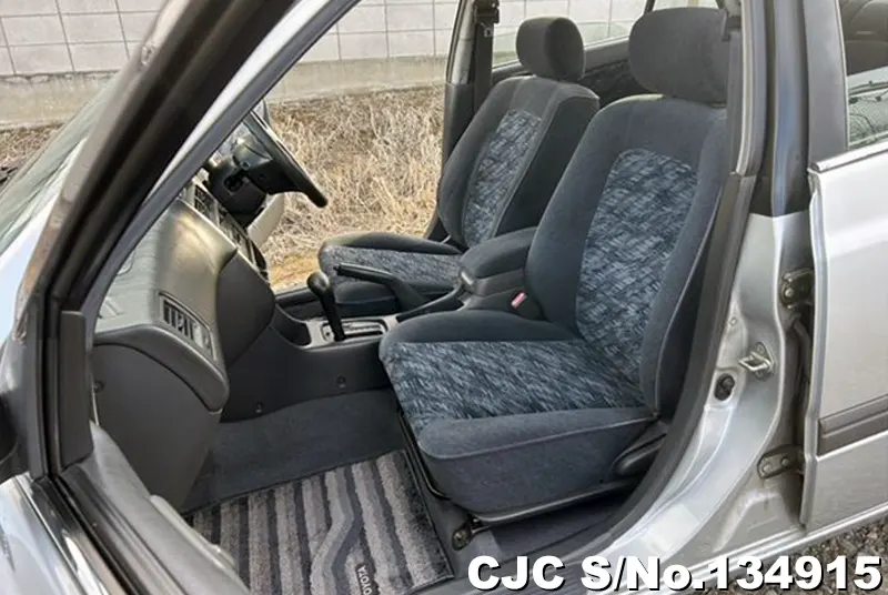Toyota Carina in Silver for Sale Image 9
