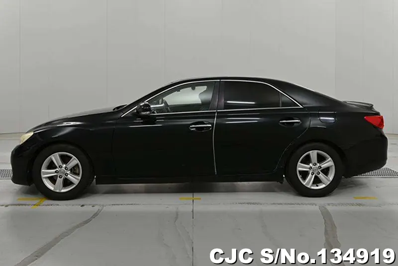 Toyota Mark X in Black for Sale Image 7