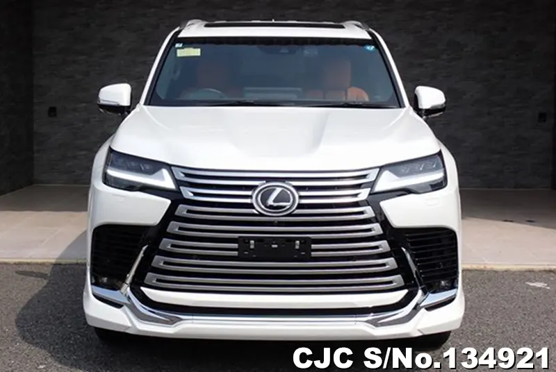Lexus LX 600 in Pearl for Sale Image 4