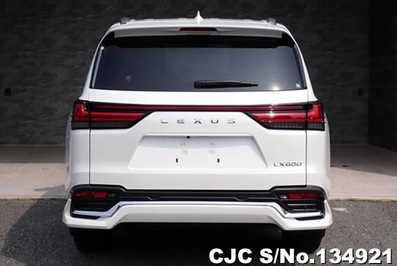 Lexus LX 600 in Pearl for Sale Image 5