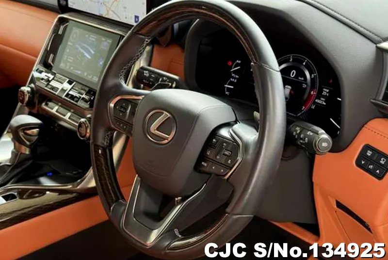 Lexus LX 600 in Gray for Sale Image 8