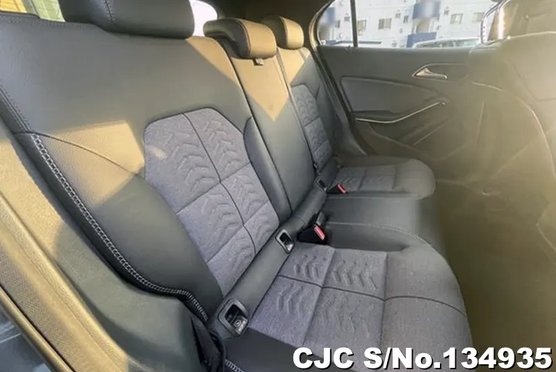 Mercedes Benz GLA Class in Gray for Sale Image 5