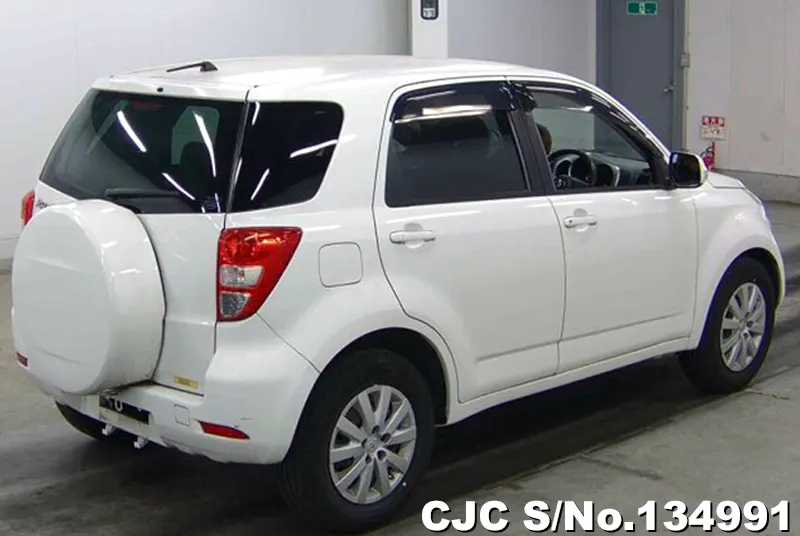 Toyota Rush in White for Sale Image 2