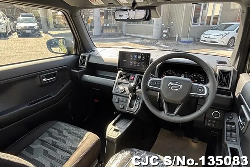 Daihatsu Taft in Green for Sale Image 5