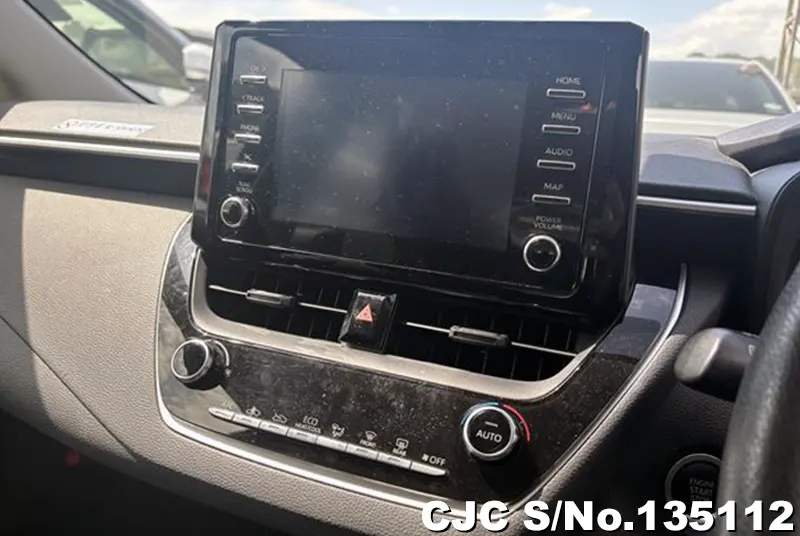 Toyota Corolla Touring in White for Sale Image 9