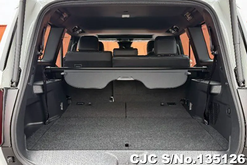 Toyota Land Cruiser 250 in Pearl for Sale Image 4