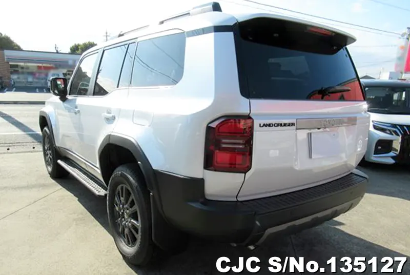 Toyota Land Cruiser 250 in Pearl for Sale Image 1