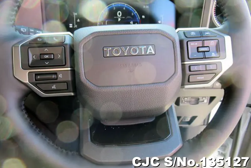 Toyota Land Cruiser 250 in Pearl for Sale Image 11