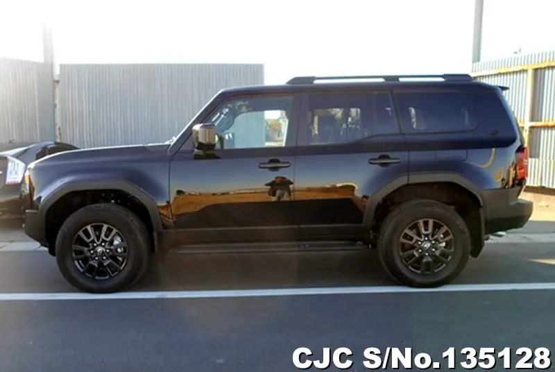 Toyota Land Cruiser 250 in Black for Sale Image 5