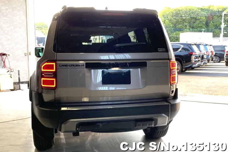Toyota Land Cruiser 250 in Gray for Sale Image 5