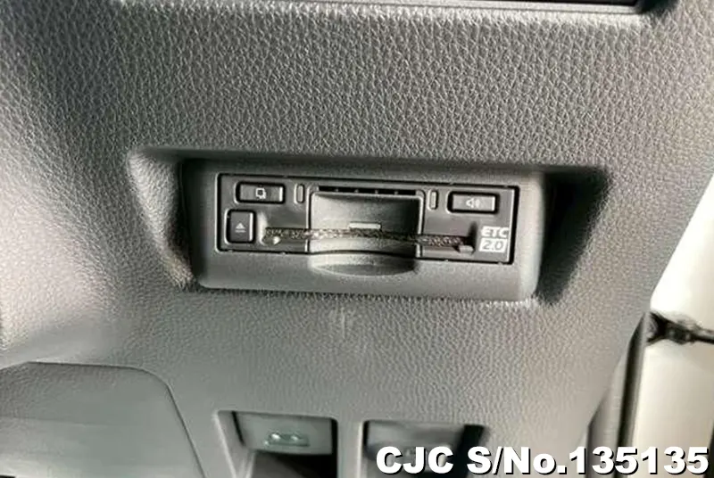 Toyota Land Cruiser 250 in Pearl for Sale Image 6