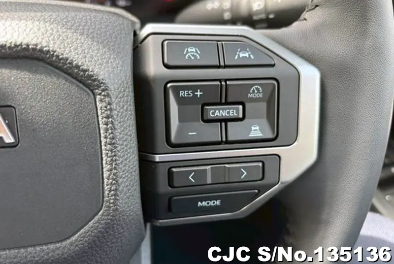 Toyota Land Cruiser 250 in Pearl for Sale Image 17