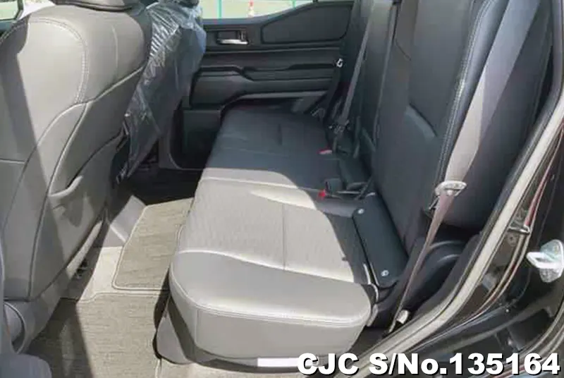 Toyota Land Cruiser 250 in Black for Sale Image 9
