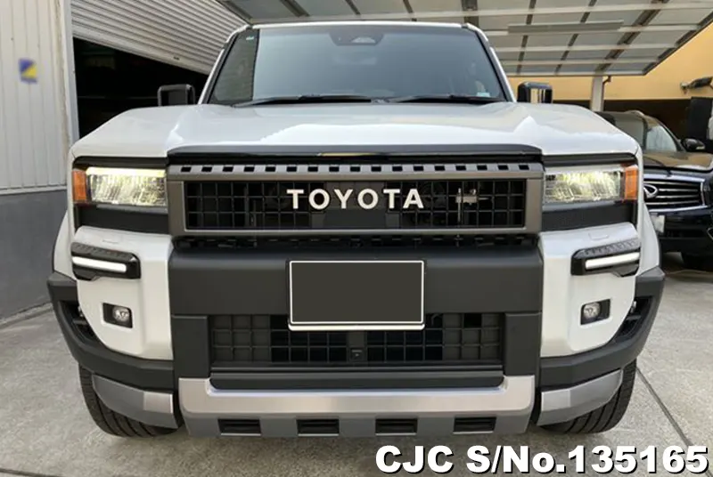 Toyota Land Cruiser 250 in White for Sale Image 2
