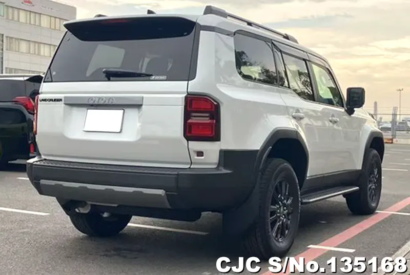 Toyota Land Cruiser 250 in White for Sale Image 2