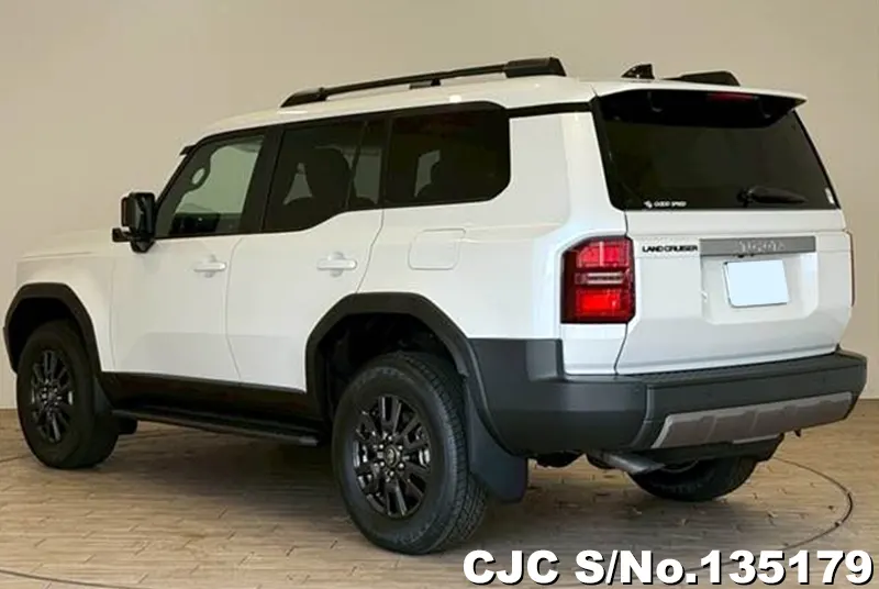 Toyota Land Cruiser 250 in Pearl for Sale Image 1