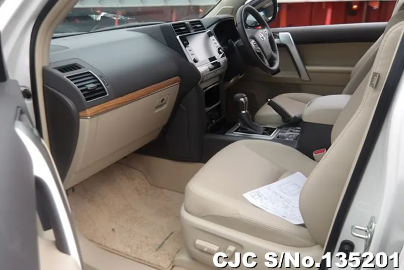 Toyota Land Cruiser Prado in Pearl for Sale Image 5