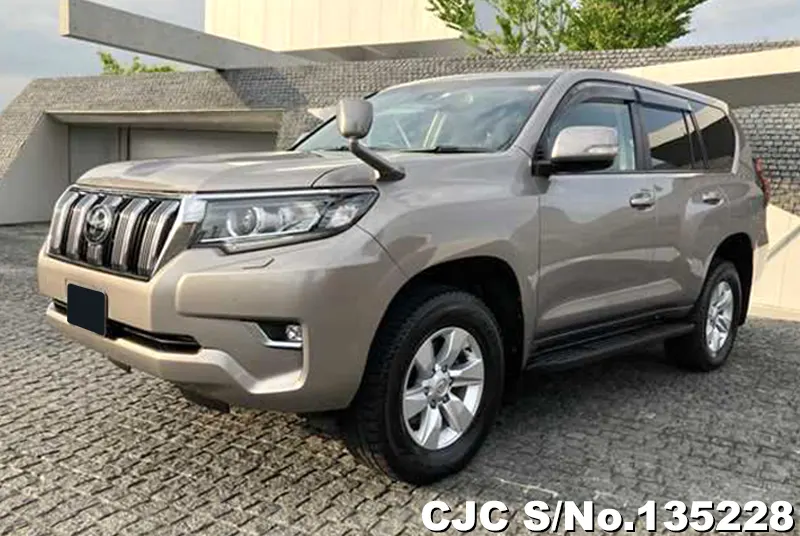 Toyota / Land Cruiser Prado 2023