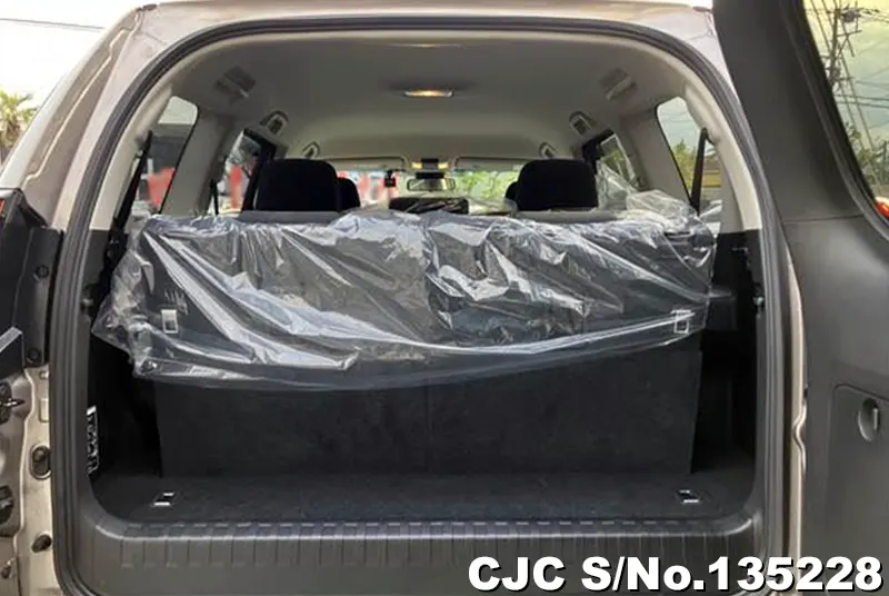 Toyota Land Cruiser Prado in Brown for Sale Image 4