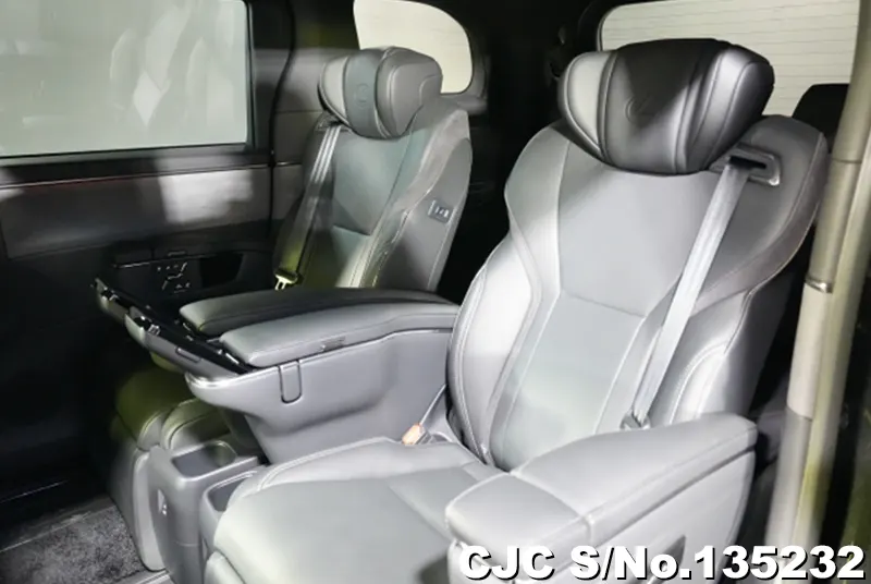 Lexus LM500h in Black for Sale Image 7