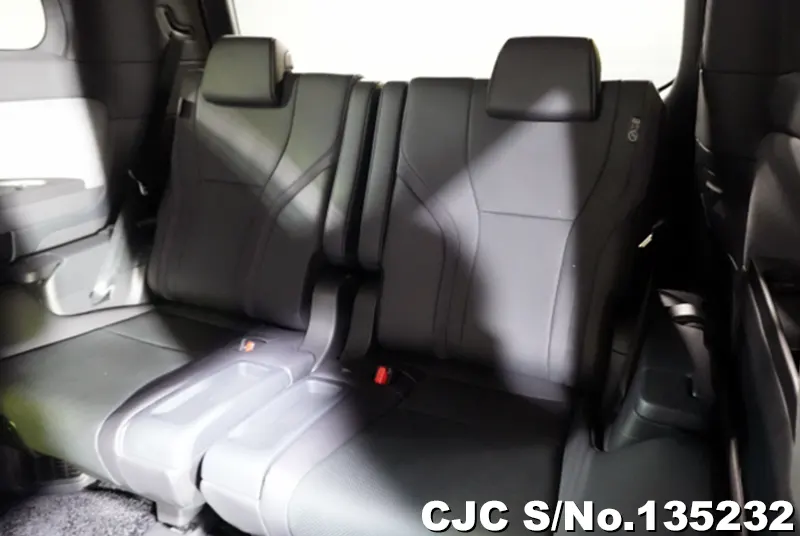 Lexus LM500h in Black for Sale Image 9