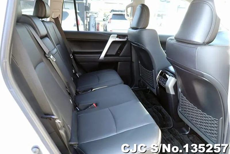 Toyota Land Cruiser Prado in Pearl for Sale Image 8