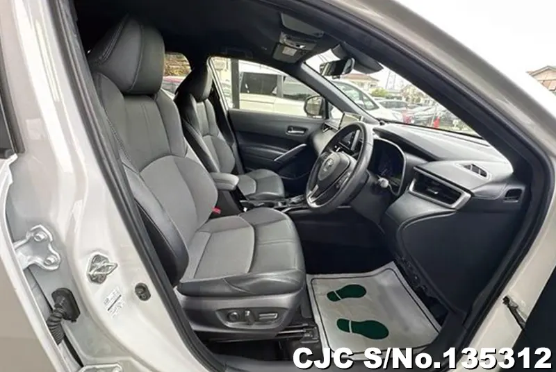 Toyota Corolla Cross in White for Sale Image 10