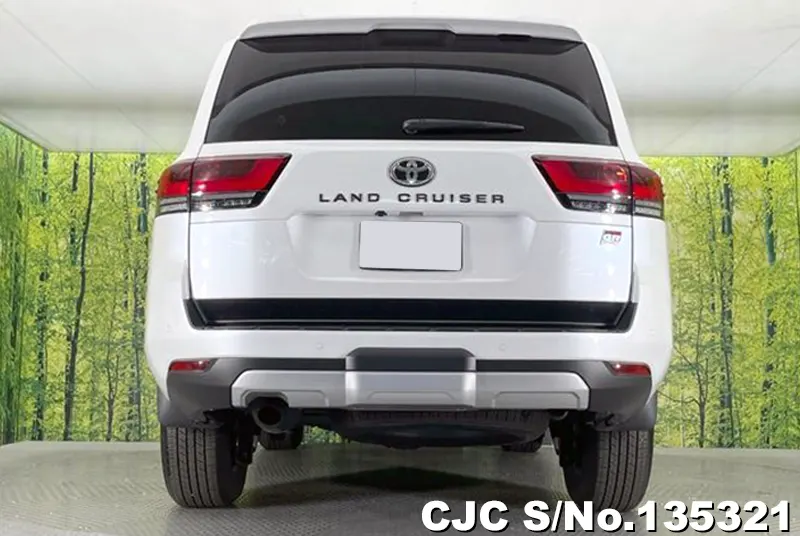 Toyota Land Cruiser in Pearl for Sale Image 5