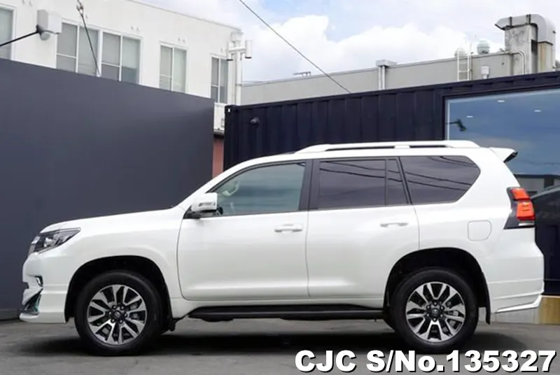 Toyota Land Cruiser Prado in Pearl for Sale Image 5