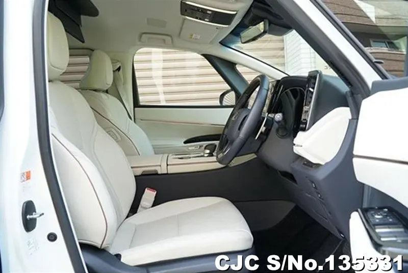 Lexus LM500h in White for Sale Image 6