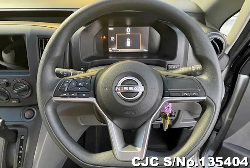 Nissan NV200 in Silver for Sale Image 10