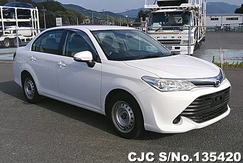 Toyota / Corolla Axio 2023