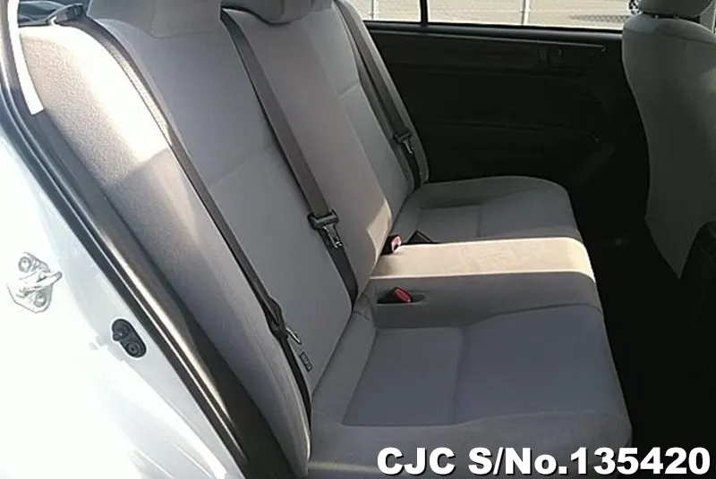 Toyota Corolla Axio in White for Sale Image 6