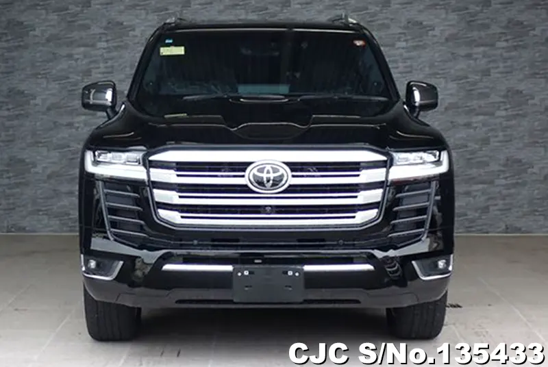 Toyota Land Cruiser in Black for Sale Image 4