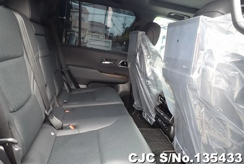 Toyota Land Cruiser in Black for Sale Image 13