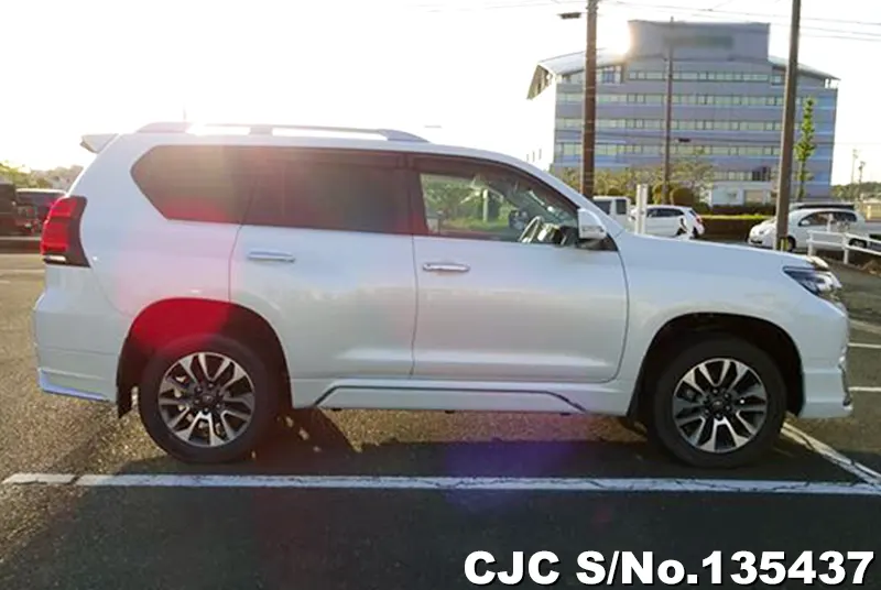 Toyota Land Cruiser Prado in Pearl for Sale Image 6