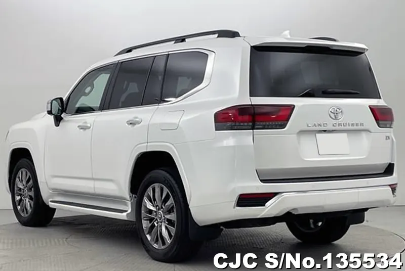 Toyota Land Cruiser in Pearl for Sale Image 1