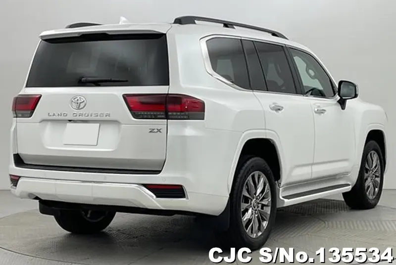 Toyota Land Cruiser in Pearl for Sale Image 2