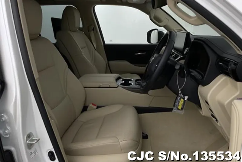 Toyota Land Cruiser in Pearl for Sale Image 6