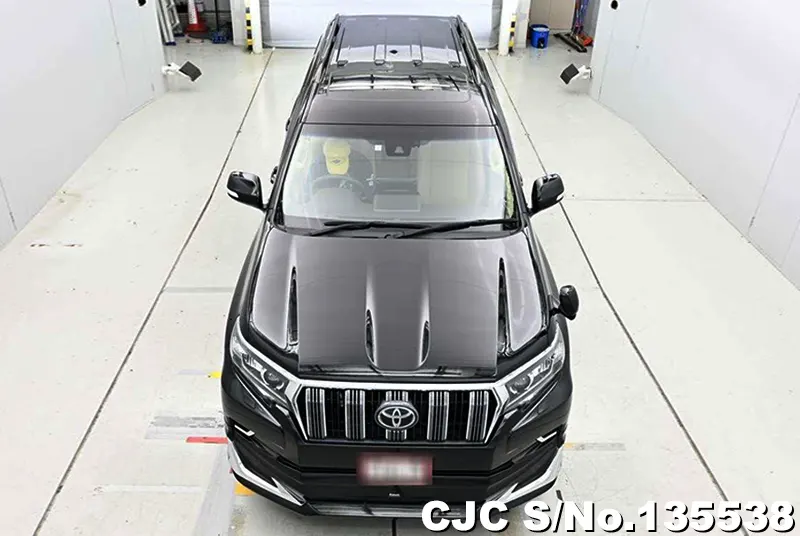 Toyota Land Cruiser Prado in Black for Sale Image 4