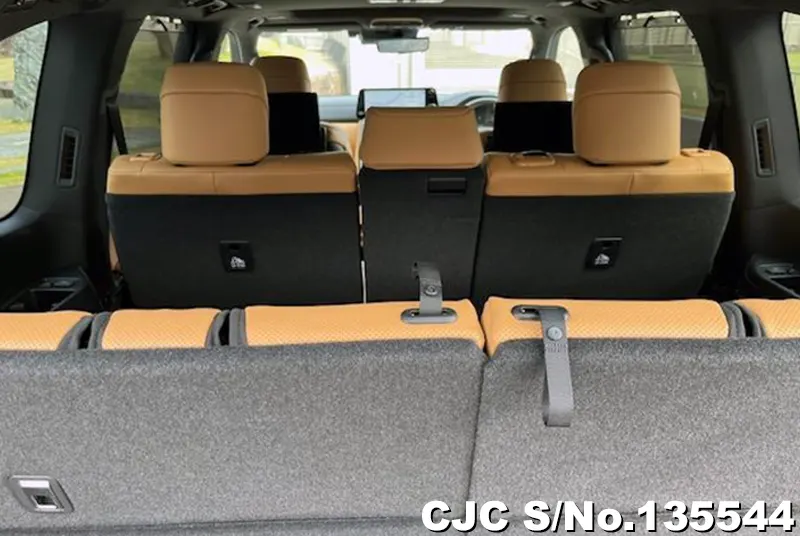 Lexus LX 600 in Black for Sale Image 6